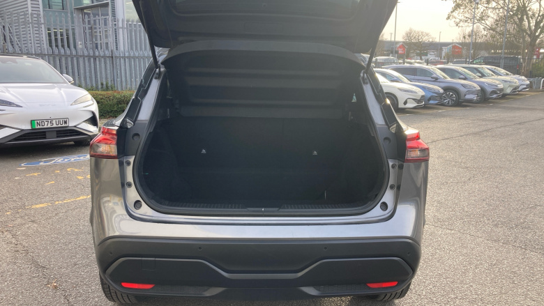 Nissan Qashqai 1.3 DiG-T MH 158 Acenta Premium 5dr Xtronic Petrol Hatchback